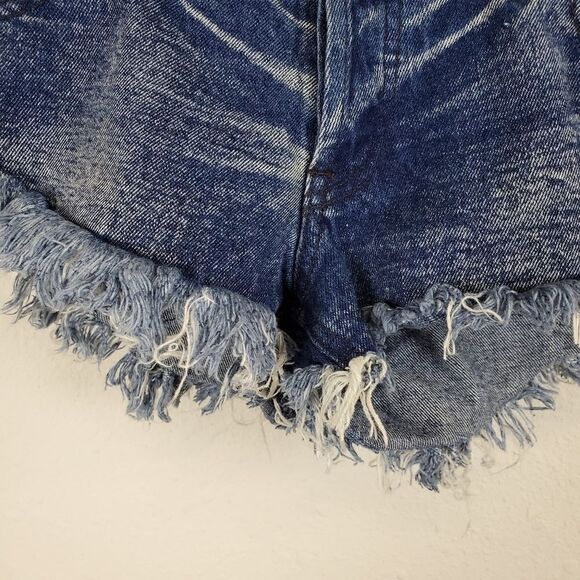 One teaspoon button fly cheeky distressed short - Picture 6 of 7